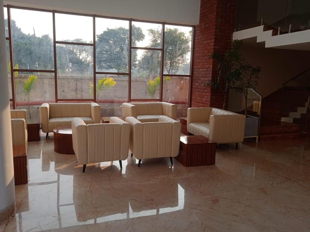 The Pearl Club Resort Shānti Niketan 외부 사진